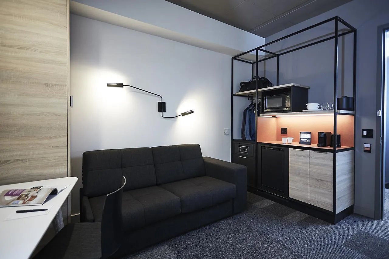 Hotel Escad Quartier Dix30 Brossard