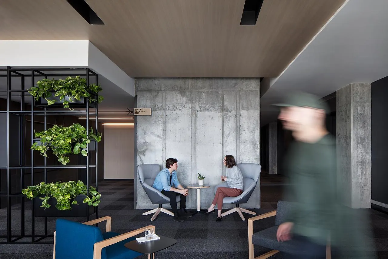 Hotel Escad Quartier Dix30 Brossard