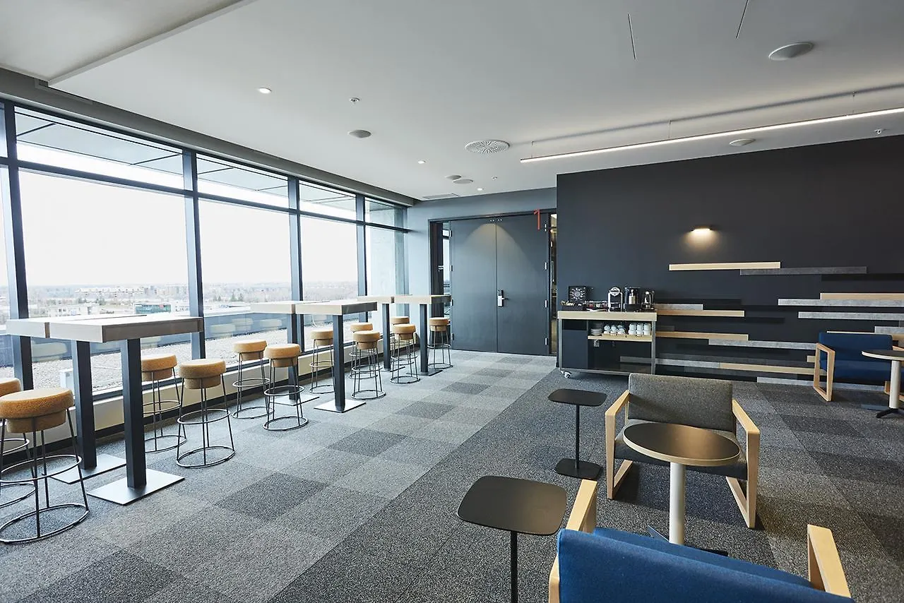 Hotel Escad Quartier Dix30 Brossard